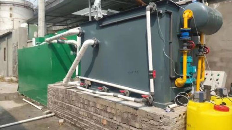催化燃烧设备根据处理工艺、结构形式和适用范围等因素，可以分为以下几种型号：